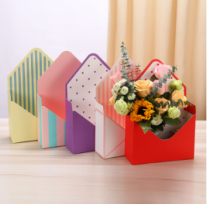 Envelope-style Flower Box