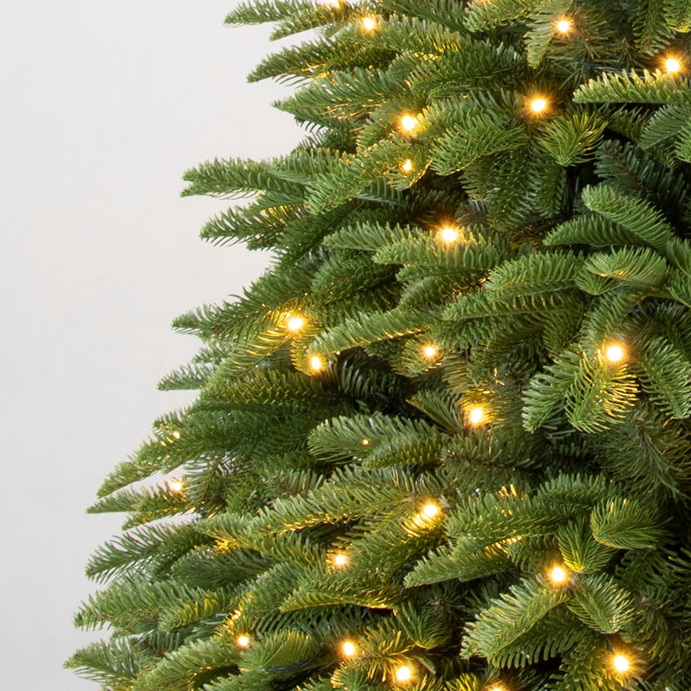 Artificial Christmas Tree, 7 ft Christmas Tree With Lights, PE Mixed Tips, Hinge, Metal Base.#JJPE-84J4015GM-500L