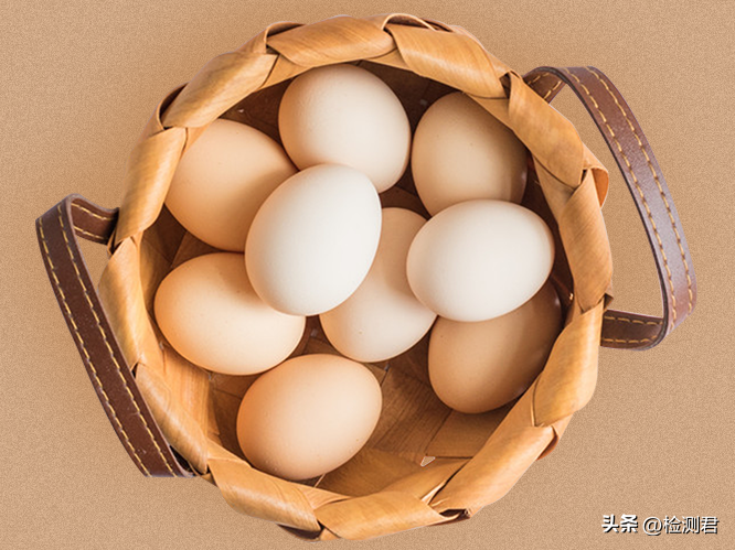 هل يحتوي البيض على مضادات حيوية؟أي نوع من البيض أكثر صحة وأمانًا