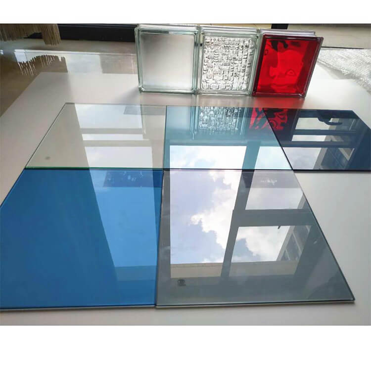 3mm-12mm Tinted Float Solar Reflective Glass with Green Blue Grey Bronze Colors Optional Featured Image