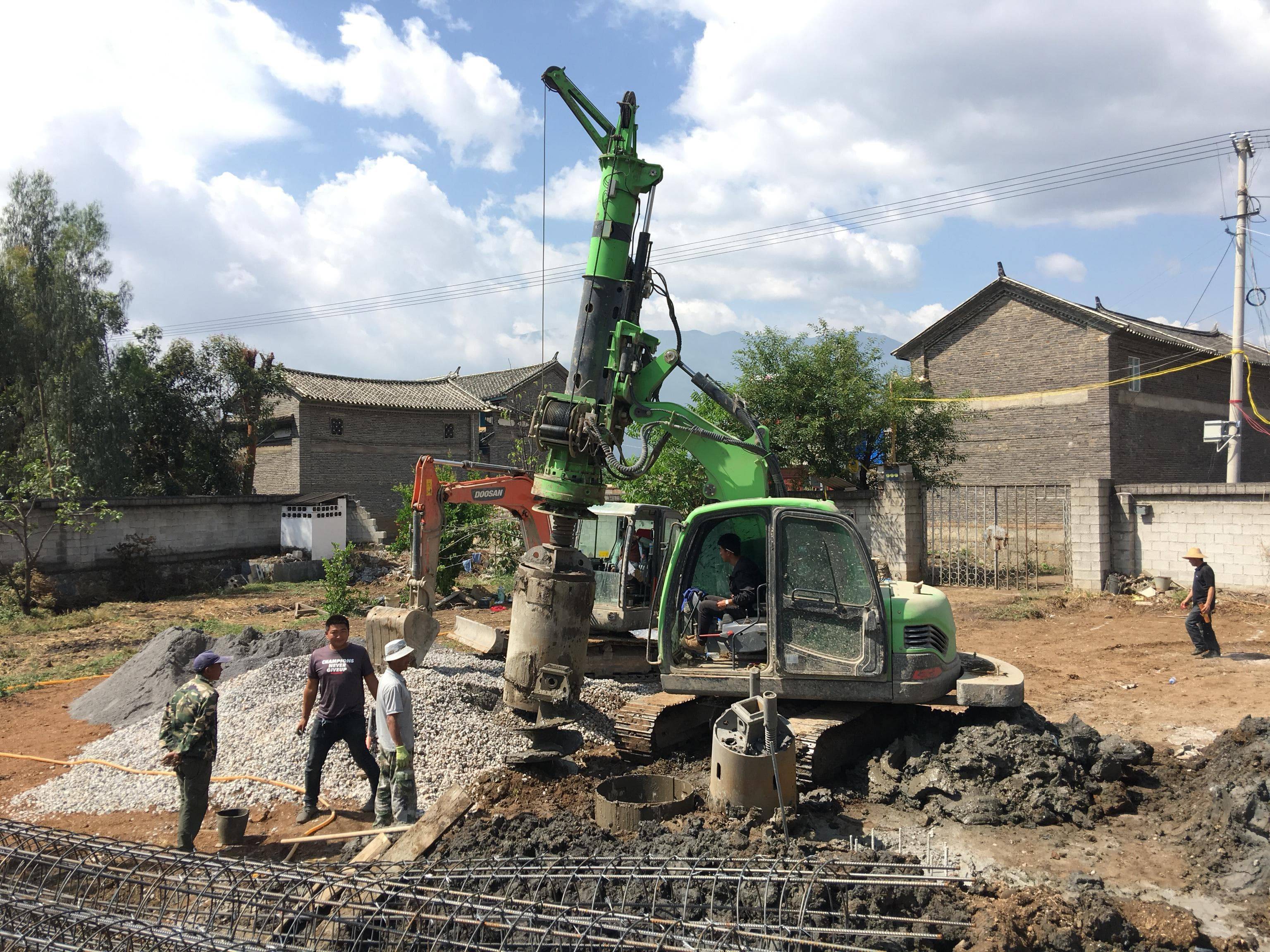 Construction of civil houses in Dali of KR40 Small rotary drilling rig machine