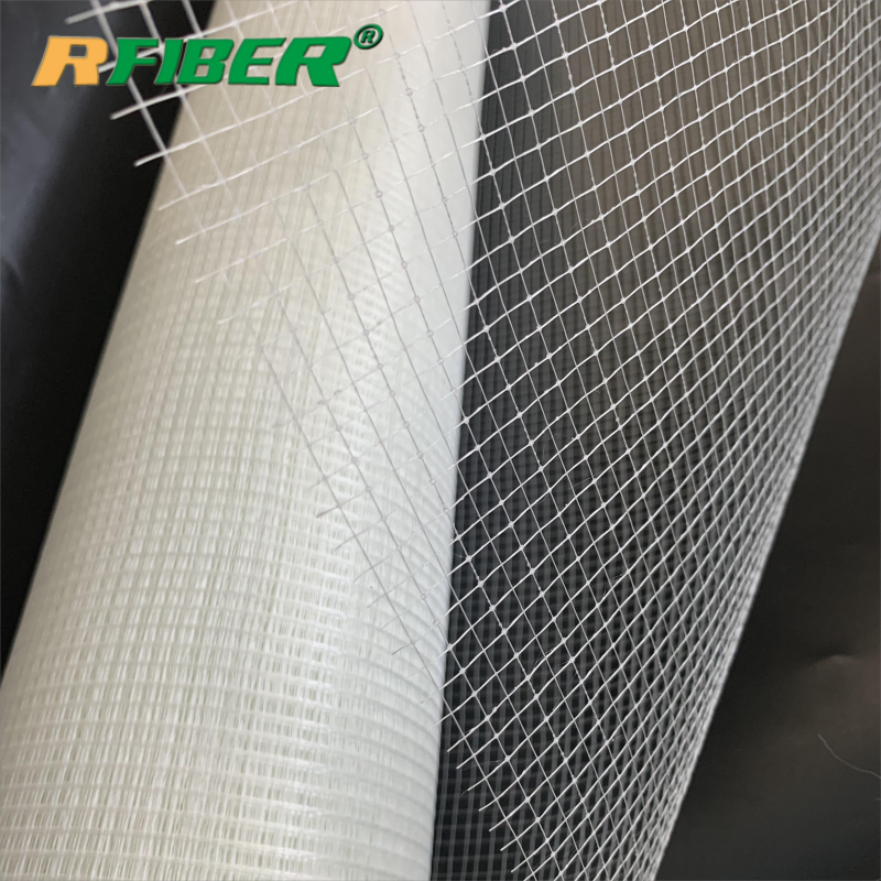 Manufacturer for Vapor Barrier Aluminum Foil -
 Hot-melt Adhesive Coating Binder Polyester PET Laid Scrim Netting 5x5mm  – Ruifiber