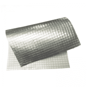 Сетчатая ткань из стекловолокна, уложенная сетками для крафт-бумаги из алюминиевой фольги