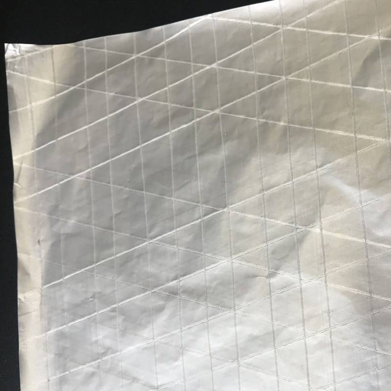 professional factory for Aluminium Foil Isolation Bubble Xpe Woven Cloth Fabric -
 Rhombic triaxial laid scrim for aluminum and foil composition – Ruifiber