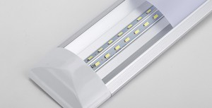 Llum fluorescent LED-alumini
