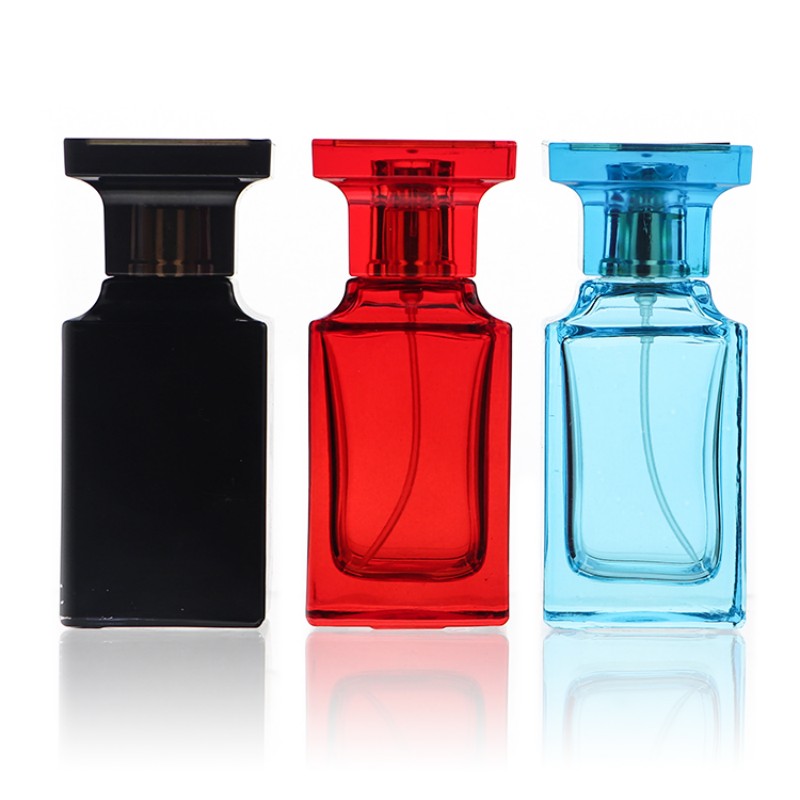 Nuwe styl Kleurvolle Glas Kubieke Vorm Spray Parfuum Bottel 30ML 50ML