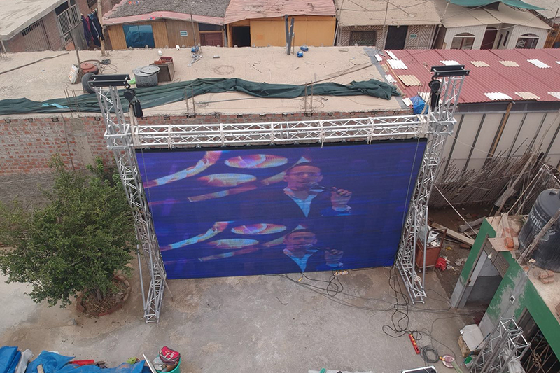 Перудегі 24 шаршы метр сыртқы P4.8 жарықдиодты дисплей 2020