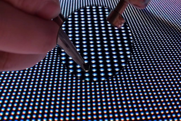 ¿Cómo distinguir la calidad de las perlas de lámpara de pantalla LED flexibles?