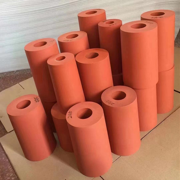 Silicone rubber roller for heat transfer machine