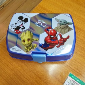 Metallic IML in mold label for plastic lunch box