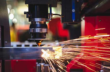 O que influencia a operação do servo motor da máquina de corte a laser de fibra?