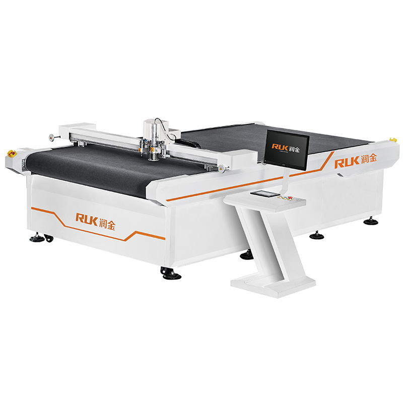 Flexible Materials Cutting Machine-MCC03