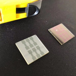 1mm Low Tahan Indium Tin Oksida Coated Kaca kalawan Pola