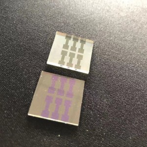 1 mm-es alacsony ellenállású indium-ón-oxiddal bevont üveg mintával