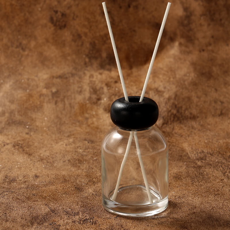 Embracing Natural Elegance: Glass Diffusion Bottles with Bamboo Lids