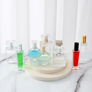 Sticlă de parfum pătrată transparentă cu spray de 30 ml 1 oz de vânzare
