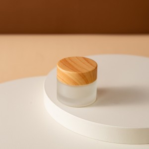 Tarro de crema facial de vidrio esmerilado personalizado con tapa de bambú