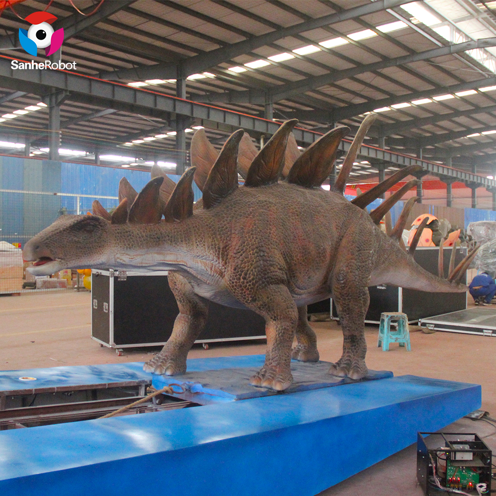 China Wholesale Pride Parade Float Quotes Pricelist - Life size interactive dinosaur interesting game tug of war with Stegosaurus for mall  – Sanhe