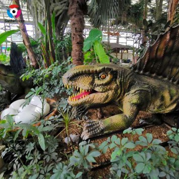 Dinosaur Park Decoration Artificial Plant and Simulation Dinosaur Model