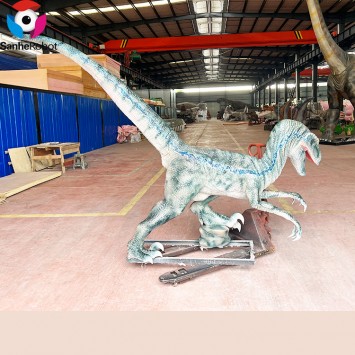 Jurassic Park Props Dinosaur Life Size Velociraptor Sculpture Theme Dinosaur Statue for sale