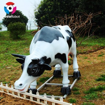 Outdoor Garden Life Size Animatronic Attractive Fiberglass Cow Statue