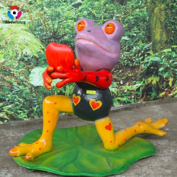 Life Size Cartoon Frog Rubber Sculpture