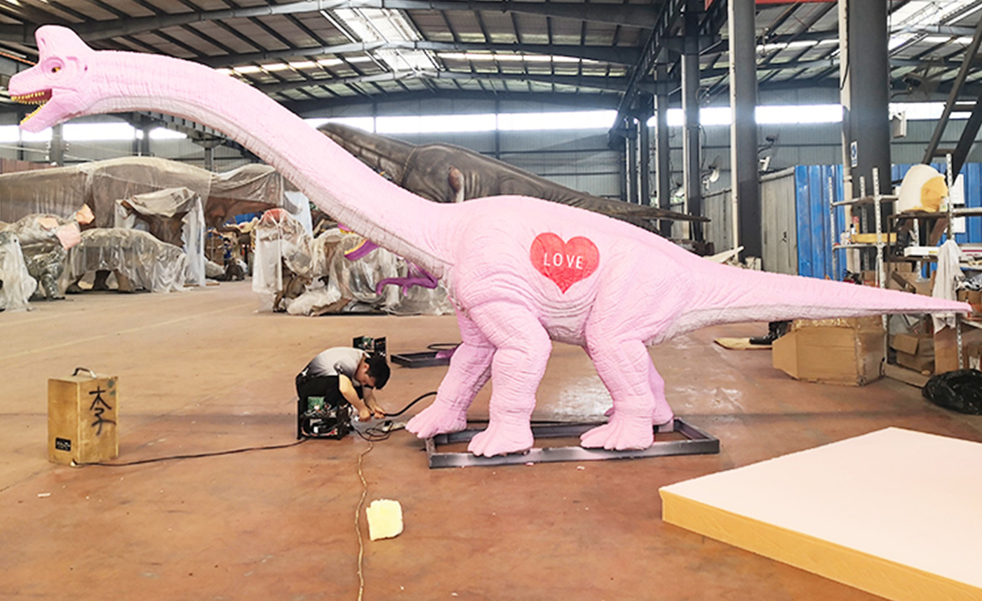 O oloa fou a Sanhe robot dinosaur factory