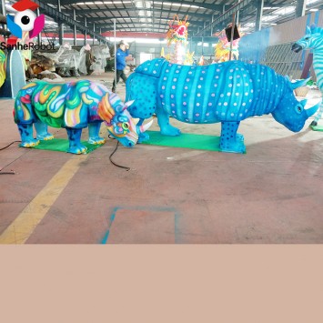 Animal Lantern Festival Exhibition Life Size Lion Rhinoceros Lantern Cartoon Silk Lantern Chinese