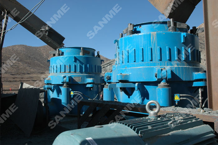 Proizvodni obrat za drobljenje železove rude 100TPH v Notranji Mongoliji na Kitajskem