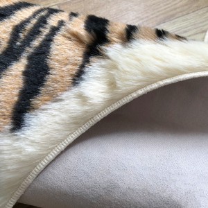 Non-slip Imitation Faux Skin Fur Carpets Artificial Brown White Natural Shape Cow Hide Rug For Living Room Bedroom