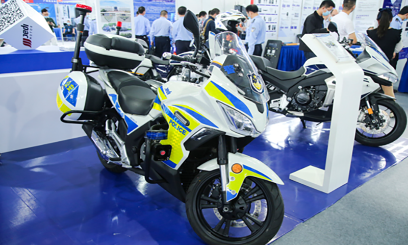 SENKEN appearance of political and legal police equipment promotion meeting