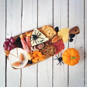 Shangrun 17 x 7 Inch Wooden Charcuterie Board for Bread, Meat, Fruits, Cheese and Serving