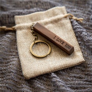 Şangrun Engraved Wooden Keychain Key Chain