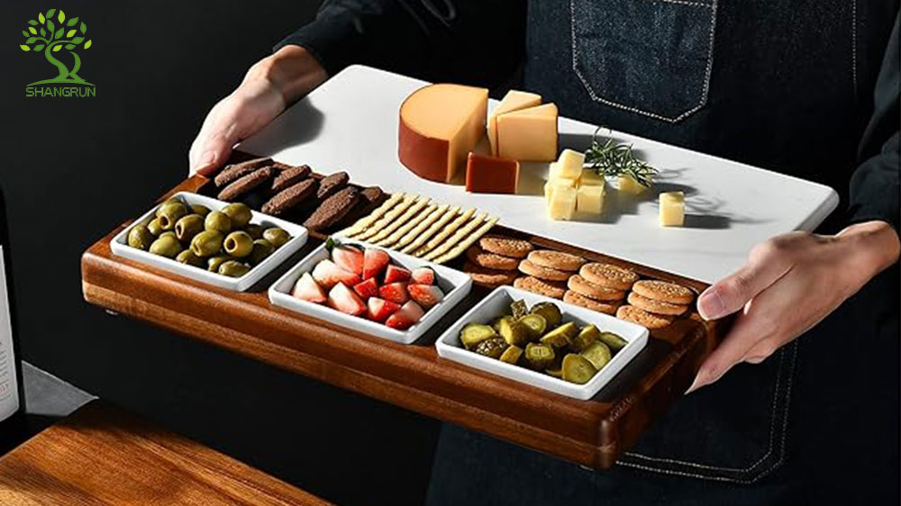 A Cheese Board Set That Combines Beauty, Practicality And Quality Can Increase Happiness In Life