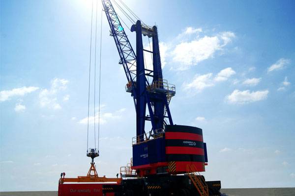 Adunay daghang mga problema sa pag-abang sa crane sa China