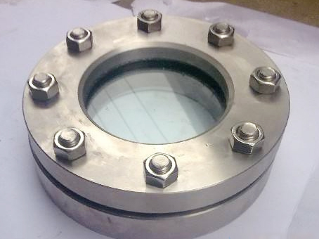 Injection molding of stainless steel flanges