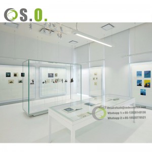 Modern Museum Glass Display Exhibition Stand Museum Vitrine Display Case