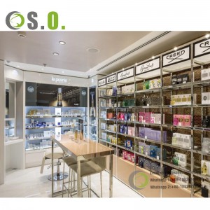 قفسه نمایش عطر فروشگاه لوازم آرایشی و بهداشتی طراحی داخلی کابینت مبلمان