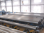 Surface treatment of thick-walled straight seam steel pipe