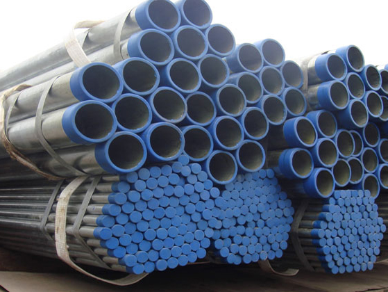 Difference between galvanized pipe and seamless pipe