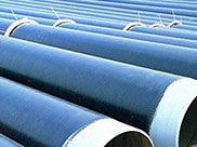 What properties should the anti-corrosion layer of steel pipelines have
