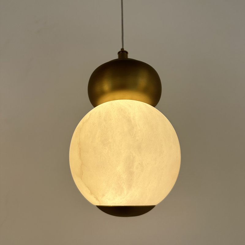 Dritë varëse moderne prej alabastri me një top