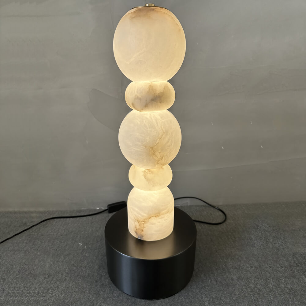 Lampă de masă din alabastru