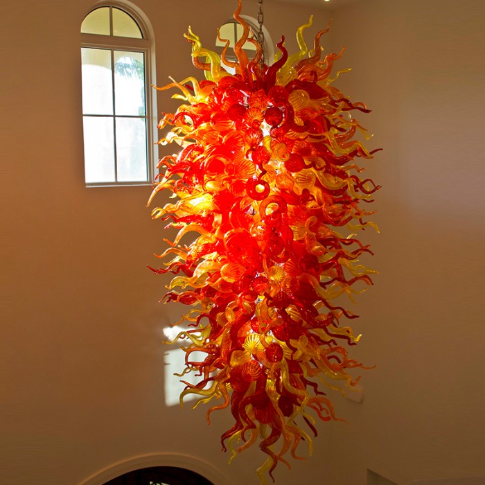 Gelber und roter Chihuly-Glas-Kronleuchter, moderner Kronleuchter aus mundgeblasenem Glas