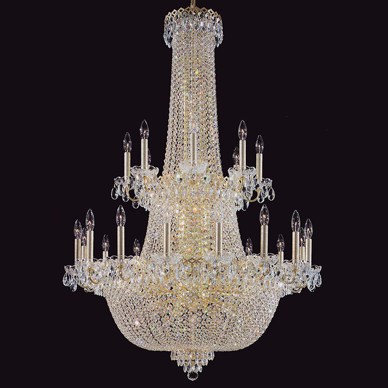 Grande lampadario di cristallo per soffitti alti
