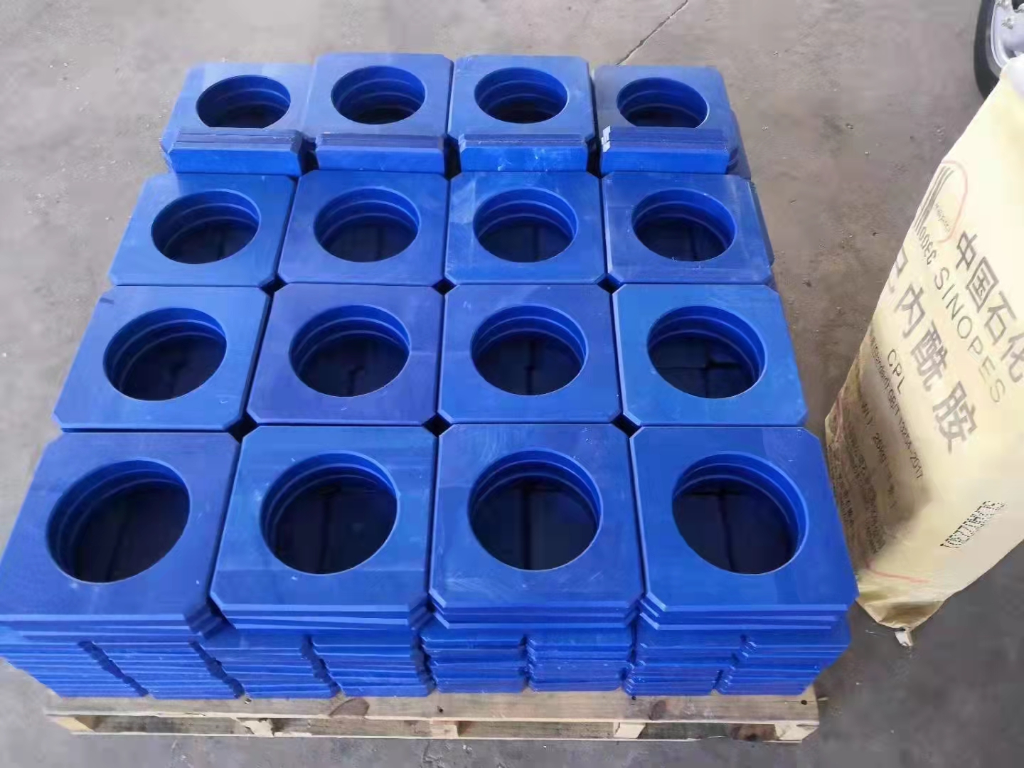 China Engineering Plastic polyamide Nylon POM PTFE HDPE PVC plastic Tube Rod and bar Customized color with size