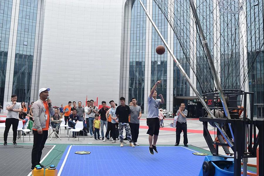 Siboasi ball machine shines in Shanghai Sports Expo