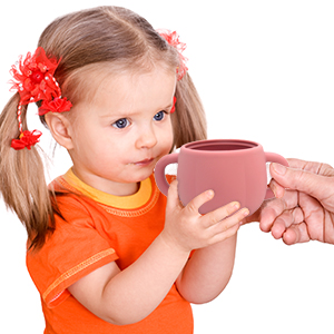 Почему стоит выбрать силиконовые детские чашки для первого приема пищи вашего ребенка l Melikey