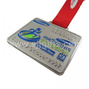 High quality China Custom Made Large Winter Snowman Race Medal Alloy Running Challenge Medal with Finish