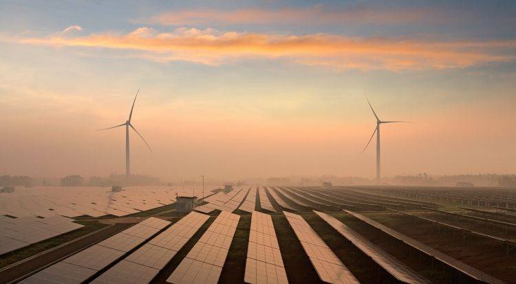 Az európai napenergia-termelés minden idők csúcsát érte el 2020 második negyedévében